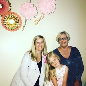 Meet your Posher, Dawn